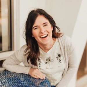 Meet your Posher, Cecily